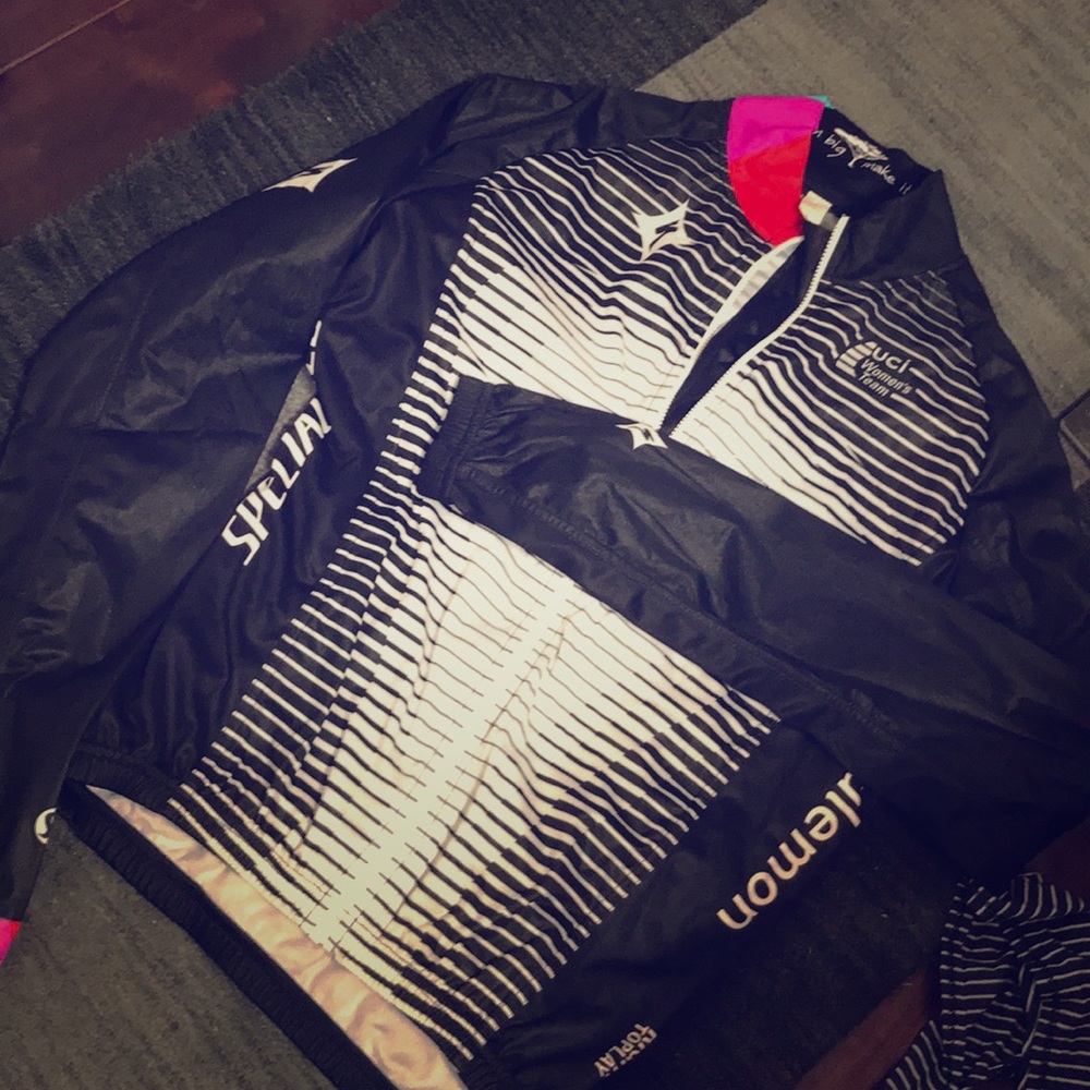 Lululemon Wind Jacket Team Specialized